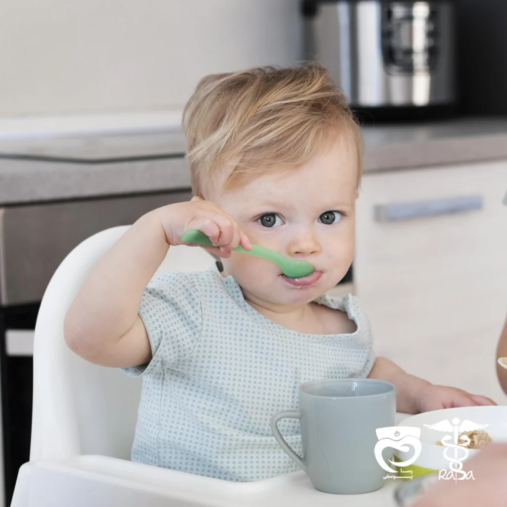 نکات مهم برای شروع مکملهای غذایی نوزاد